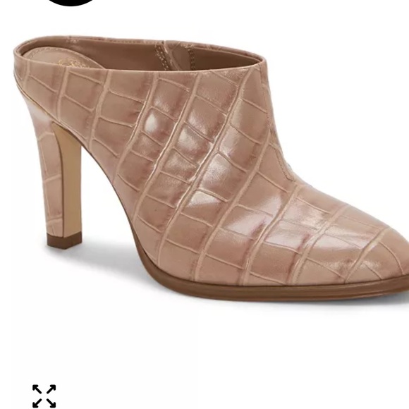 Elegant Tan Croc-Embossed Women's Mules - Picture 2 of 7